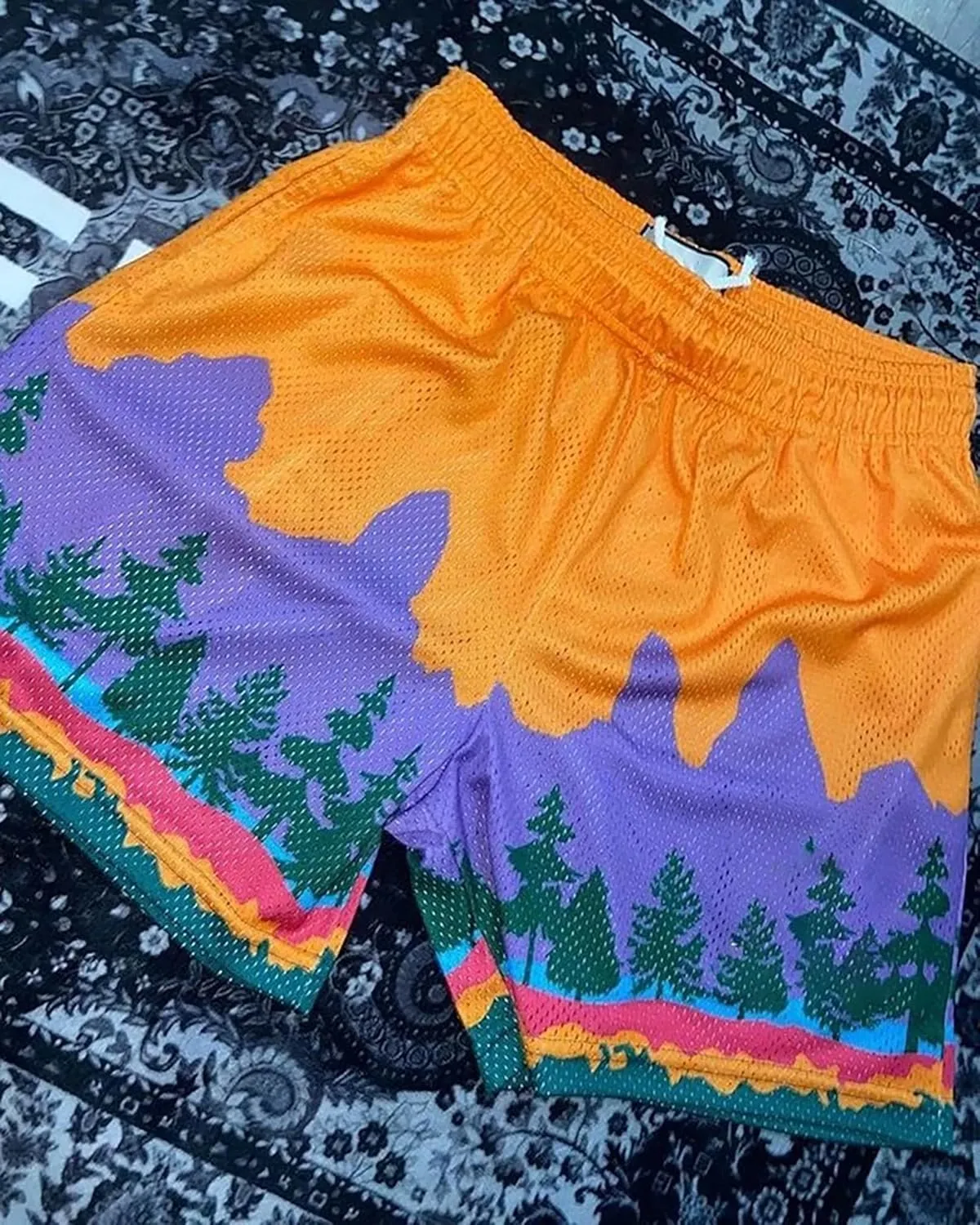 BOOMLEMON Mens Mesh Graphic Print Shorts Summer Basketball Running Shorts Retro Casual Cool Streetwear Short Pants