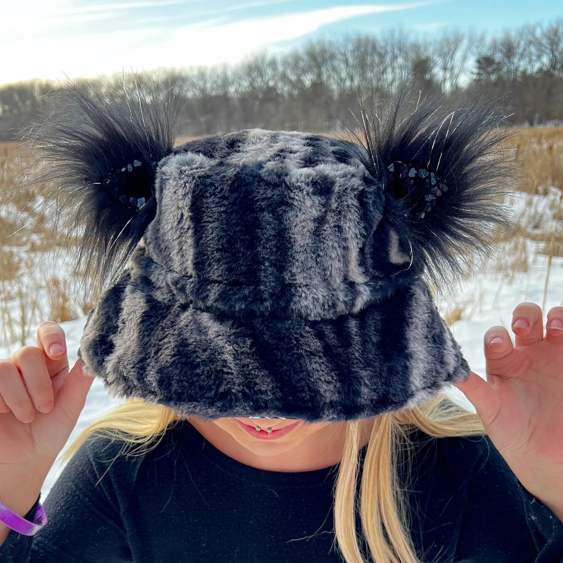 The Mingling Reversible Bucket Hat